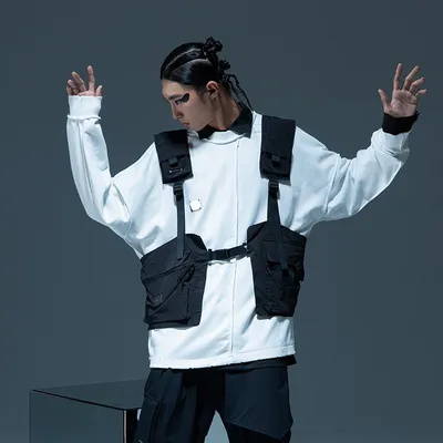 Asymmetric Tactical Vest Detachable Design With Multiple Wearing Options