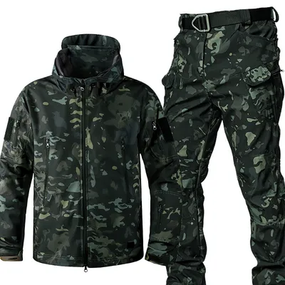 Camouflage Padded Jacket And Pants Suit