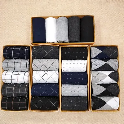 5 Pairs Solidcolor Mid-calf Length Men's Socks Boxed