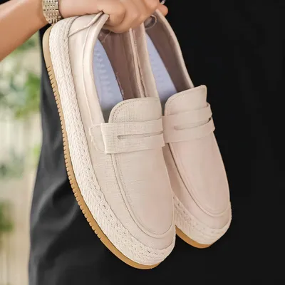 2026 British Retro Round Toe Casual Suede Loafers Slip-on Fisherman Skate Shoes