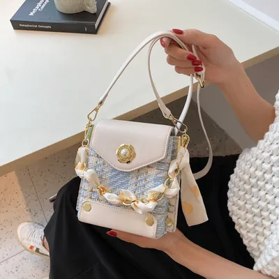 All-match Fashion Messenger Bag Small Square Bag Popular One-shoulder Handbag