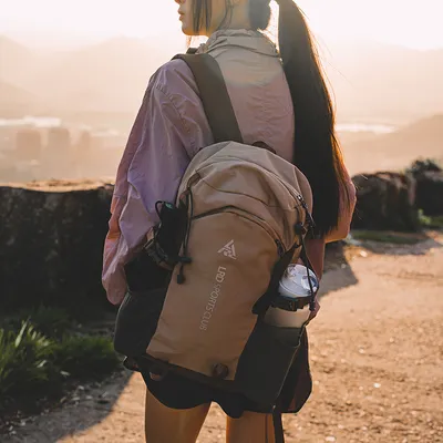 22L Unisex Lightweight Commuter Hiking  Camping Backpack For Outdoor Use