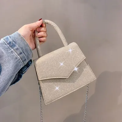 All-match chain messenger bag
