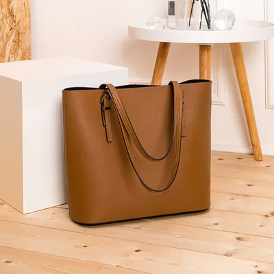Fashionable Niche-design Shoulder Bag For Commuting