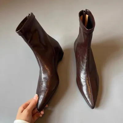 Women's Super Comfortable Commute Slim Fit Ankle Boots, 3cm Invisible Height Increase, Pointed Toe Soft Leather Stretch Boots, Rear Zipper Wedge Heel Short Boots