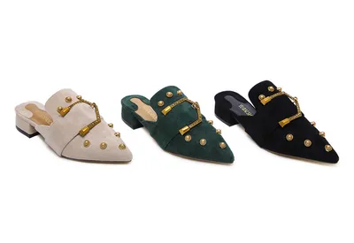  Korean Version Of The New Fashion Pointed Toe Women's Shoes Thick Heel Suede Rivets Women's Half-Drag Lazy Sandals