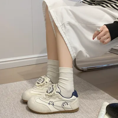 2026 Fall New Women Lightweight Versatile German Trainer Sneakers Stylish Flat Casual White Skate Shoes For Students