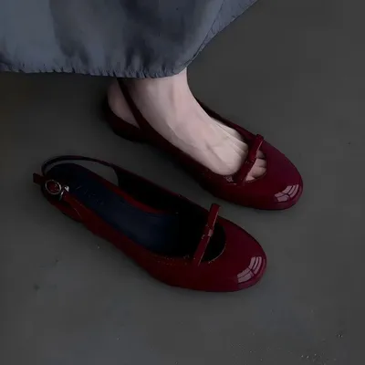 2026 New Vintage Style Lace-Up Shallow Mouth Flats, Women Round Toe Lightweight Versatile Pumps
