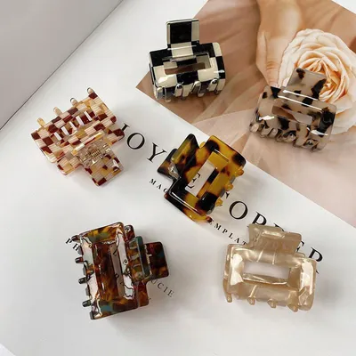 Elegant And Chic Half-up Hair Clip For The Nape Of The Neck