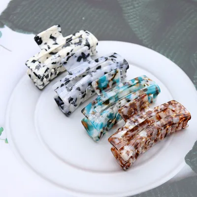 Acetate Medium Hollow Square Grab Clip 8cm