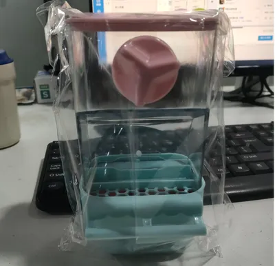Bird food feeder-random color-9.3 * 9.2 *18cm-1 piece
