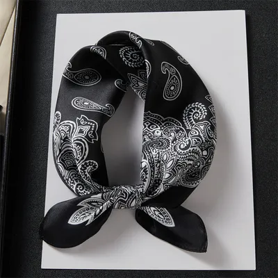 Black Four-Panel Silk Authentic Silk Scarf
