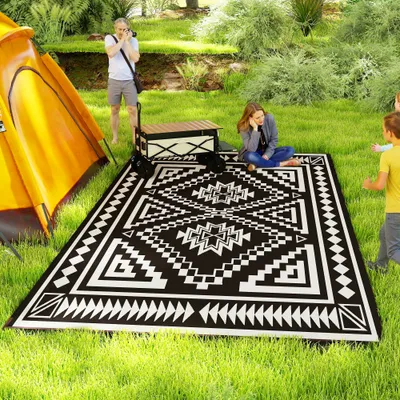  Reversible Outdoor Rug, Waterproof Plastic Straw with Carry Bag, 9' x 18', Black & White Square Patchwork
