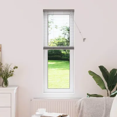   window blind with curtains, silver;   window blind with