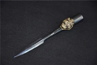 01589 Tiger Head Tea Knife