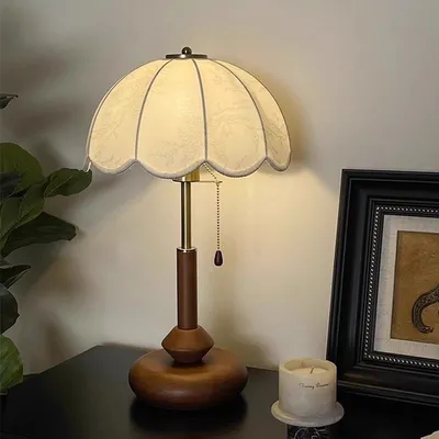 Rustic-style Solid-wood Printed Fabric Table Lamp
