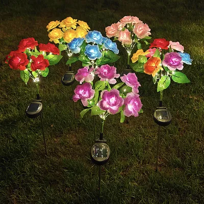 New Realistic LED Ground-insertion Ambient Lighting For Courtyards A 7-head Colorful Solar-powered Rose Decorative Lamp
