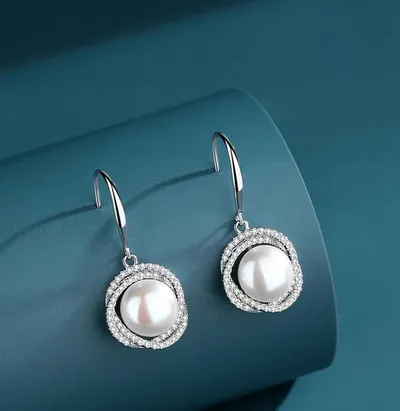 1 Pair 999 Fine Silver Shell Pearl Earrings With Crystal Wreath, Glamorous Style For Weddings & Daily Wear
