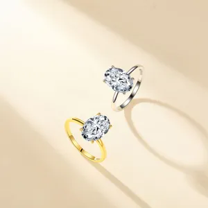 S925 Sterling Silver Egg-shaped Moissanite Ring With A Four-prong Settin