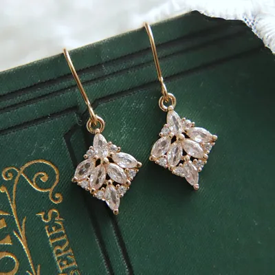 Minimalist Zircon-Inlaid Vintage Pendant Earrings