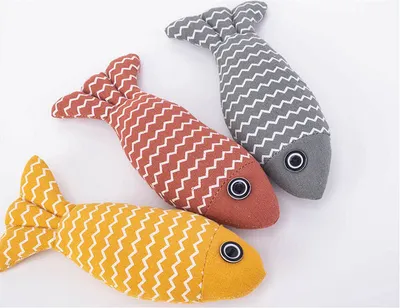 Catnip simulated fish-light yellow-1 piece