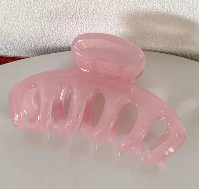 Bright amber shark clip-pink-ps-1 piece