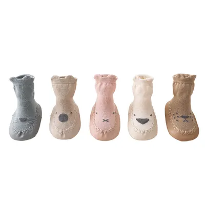 21 Years Of Autumn And Winter New Baby Shoes And Baby Learning