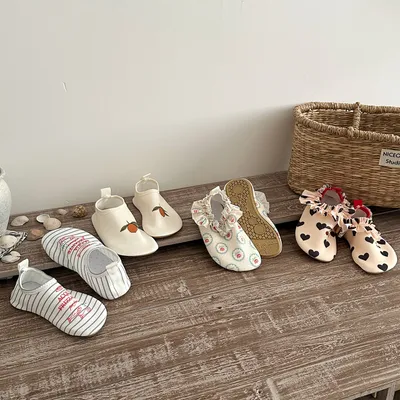 New Childrens Beach Shoes Non-slip For Water Parks
