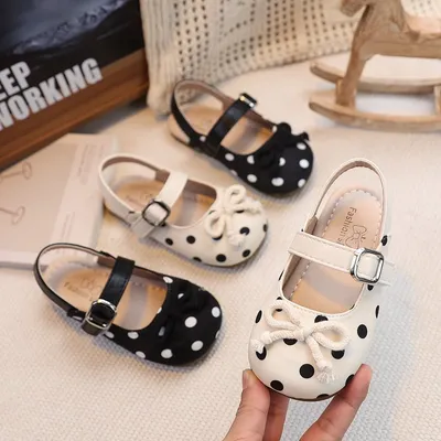 2026 Summer Fairy Style Baby Girls Closed Toe Ballet Sandals Bow Polka Dot Vintage Mary Jane Shoes Kids Casual Princess Sandals