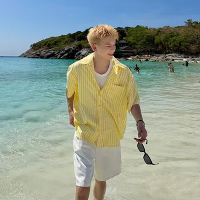 American-style Dopamine-boosting Versatile Yellow-striped Shirt