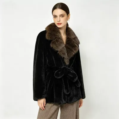 AutumnWinter Fashion Mid-length Coat With A Buttoned Lapel Design