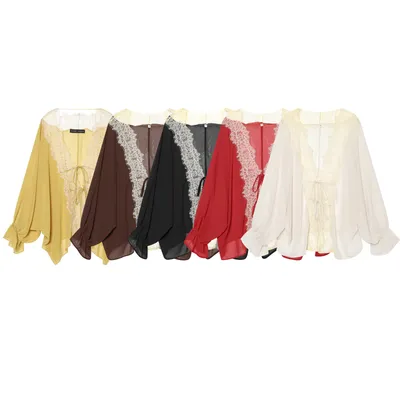 French-style Lightweight Lace-panelled Blouse With A Thin Tied Design